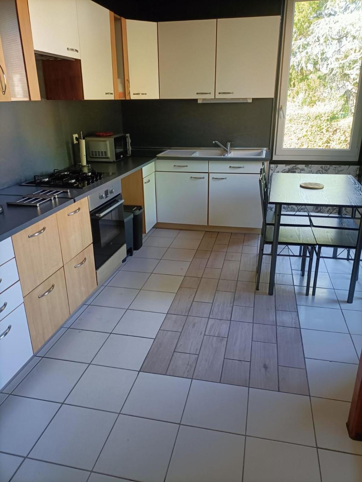 Maison 3 Chambres - Chez Florence Yzeure Εξωτερικό φωτογραφία
